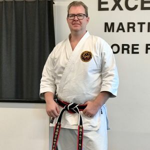 Karate, Kinder Karate, Kindergarten Kinder, Jugendliche, Erwachsenen Karate, Lebensschule, Lifeskills, Kampfsport, Karate Training, Selbstverteidigung, Krav Maga, Zürich, Dübendorf, Fällanden, Uster, Wallisellen, Dietlikon, Selbstschutz, Karate, Kung Fu, Judo, Erwachsenen Selbstverteidigung, 8600, 8001, 8117, 8606, Volketswil, Kampfkunst, Kampfsport, 8304, 8605, Krav Maga 360, Bruce Lee, Chuck Norris, Mobbing, Stop Mobbing, Kindergeburtstag, Kampfkunst Party, Aroha, Fitness, QiGong, Qi-Gong, Taichi, Arnis, MMA, JuJitsu, Brasilien JuJitsu, Ferien Camps, Shitoryu, Shukokai, Shitokai, Gojryu, Shotokan, Wadoryu, Kyusho, Kyusho Jitsu, Dillman, Paul Bowman, Pressure Points, Basel, Solothurn, Bern, Schweiz, Switzerland, Wild Goose Qigong, Dayan, Mixed Martial Arts, Probestunde, Trial Lesson, Online Training,