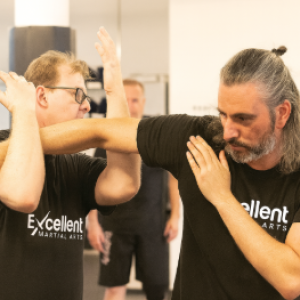 Karate, Kinder Karate, Kindergarten Kinder, Jugendliche, Erwachsenen Karate, Lebensschule, Lifeskills, Kampfsport, Karate Training, Selbstverteidigung, Krav Maga, Zürich, Dübendorf, Fällanden, Uster, Wallisellen, Dietlikon, Selbstschutz, Karate, Kung Fu, Judo, Erwachsenen Selbstverteidigung, 8600, 8001, 8117, 8606, Volketswil, Kampfkunst, Kampfsport, 8304, 8605, Krav Maga 360, Bruce Lee, Chuck Norris, Mobbing, Stop Mobbing, Kindergeburtstag, Kampfkunst Party, Aroha, Fitness, QiGong, Qi-Gong, Taichi, Arnis, MMA, JuJitsu, Brasilien JuJitsu, Ferien Camps, Shitoryu, Shukokai, Shitokai, Gojryu, Shotokan, Wadoryu, Kyusho, Kyusho Jitsu, Dillman, Paul Bowman, Pressure Points, Basel, Solothurn, Bern, Schweiz, Switzerland, Wild Goose Qigong, Dayan, Mixed Martial Arts, Probestunde, Trial Lesson, Online Training,